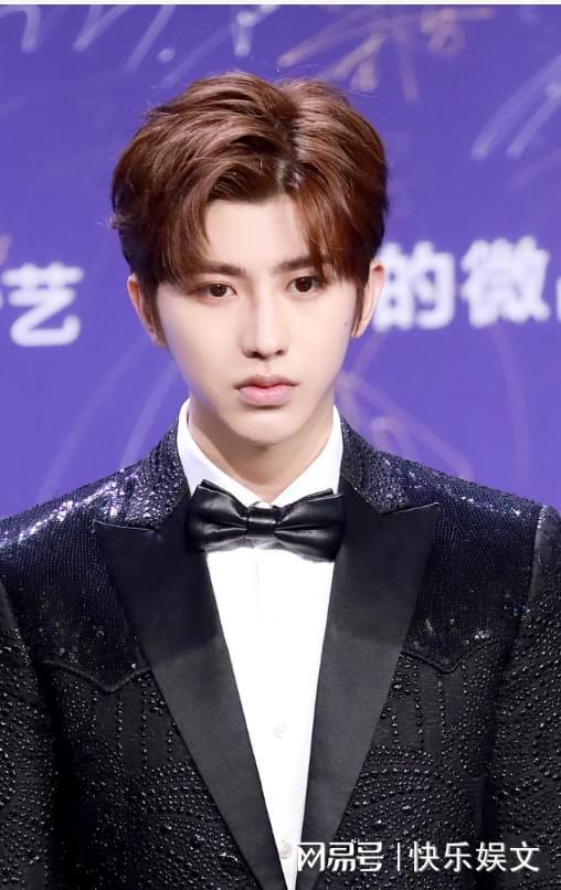 吃瓜直播間爆料娛樂圈蔡徐坤,娛樂圈吃瓜直播間的焦點人物揭秘