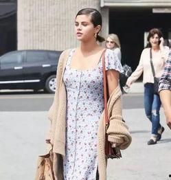 娛樂吃瓜女藝人被踩,吃瓜女藝人遭遇踩踏事件，真相揭秘